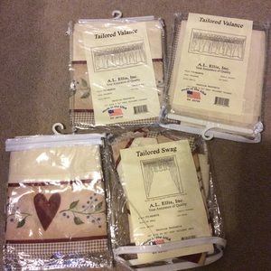 NWOT—2 sets of valences and 2 sets swags